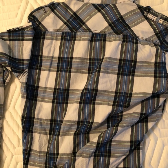 Men’s button down - Picture 2 of 3